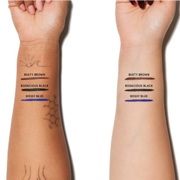 One Size Waterproof Liquid Liner - Busty Brown - Picture 5 of 6